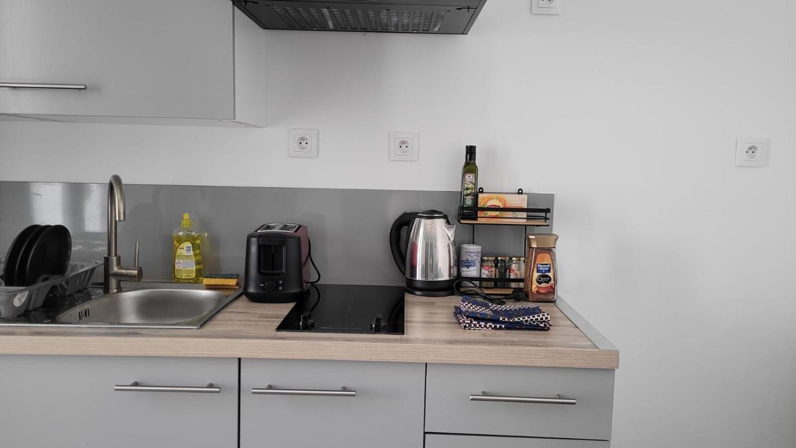Apartamento Charment T2 Quartier Createurs,metro Crs Julien. Marsella